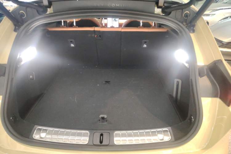 Used Nio ET5T 2024 75kWh Touring