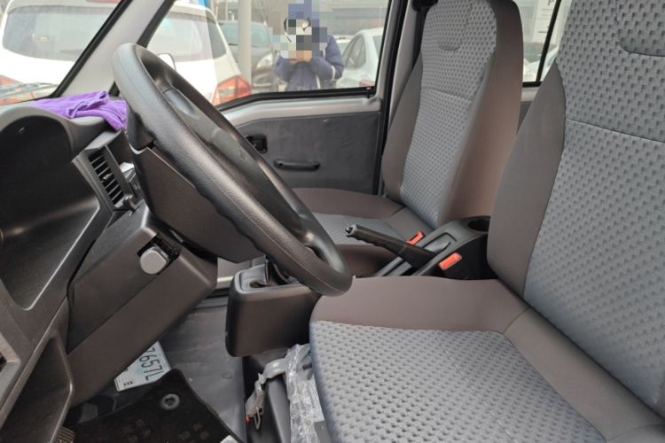 Used Wuling Zhiguang 2023 1.5L Practical Version 5/7 Seats