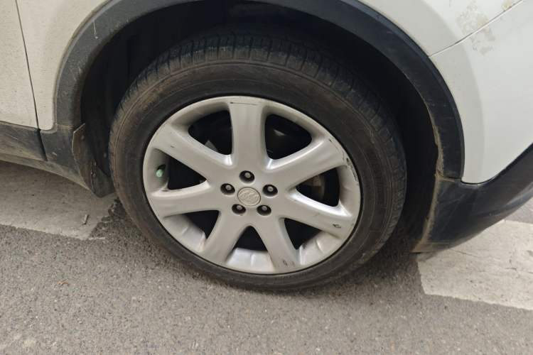 Used Buick Encore 2015 1.4T Automatic Two-Wheel Drive Urban Elite Version Right Front Wheel Hub
