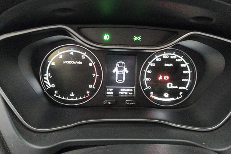 Used Geely Auto Vision X6 2016 1.8L Manual Luxury Model