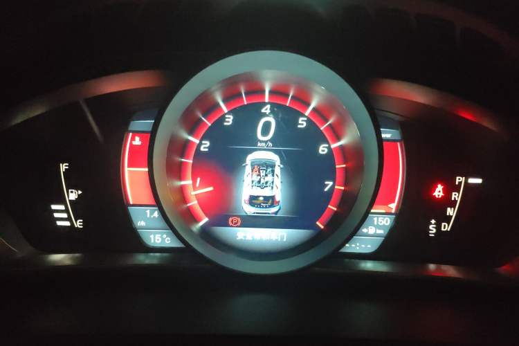 Used Volvo V40 2014 2.0T Zhiya Edition