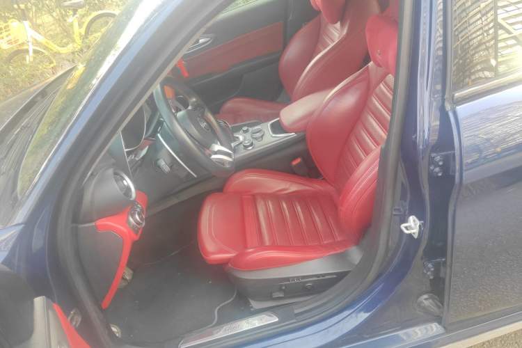 Used Alfa Romeo Giulia 2020 2.0T 280HP Luxury Sports Edition