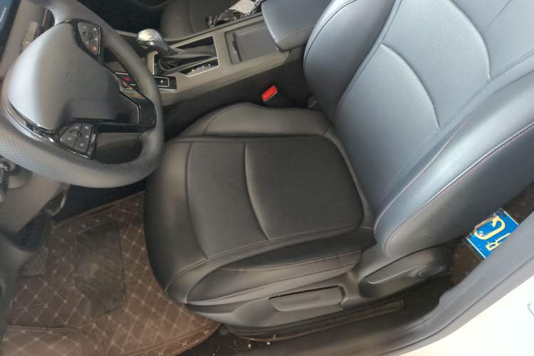 Used Roewe i5 2023 1.5L CVT Luxury Edition Left Front Seat