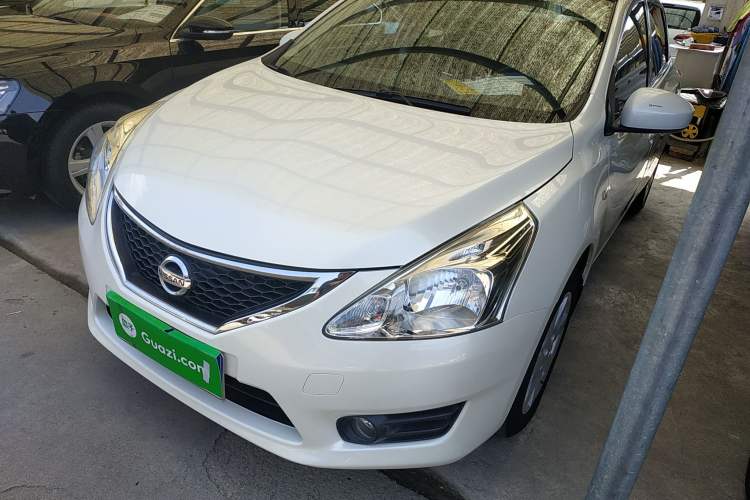 Used Nissan Tiida 2011 1.6L CVT Smart Version