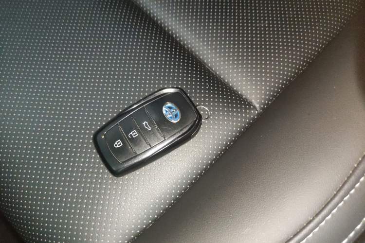 Used Toyota Levin 2023 Smart Electric Hybrid Dual-Engine 1.8L Leading Edition
