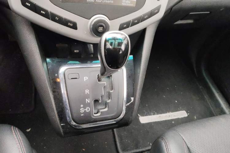 Used BYD S6 2014 2.4L Automatic Prestige 5-Seater