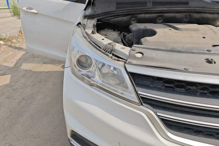 Used Baojun 730 2019 1.5L Manual Fashion Model 7-seater China VI