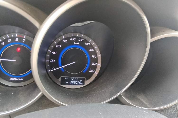 Used Changan Eado 2015 1.6L Manual Luxury Model China V Standard
