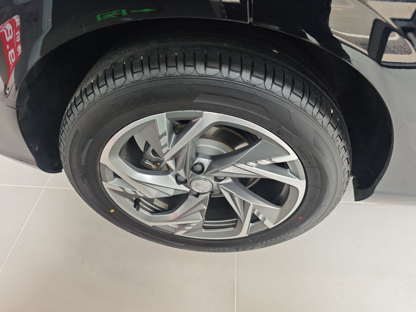 Hongqi HS3 PHEV 2024 PHEV 115km Jingwei Edition — снимка 11