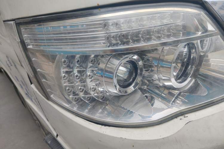 Used King Long Longyao 8 2022 Pure Electric Van Flat Roof 50.232 kWh