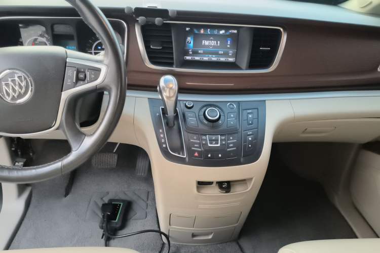 Used Buick GL8 2017 25S Luxury Version China V Standard