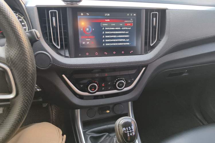 Used Isuzu JLM 2020 2.5T Two-Wheel Drive Diesel Leading-Edge Version JE4D25Q6A Meeting China VI Emission Standards