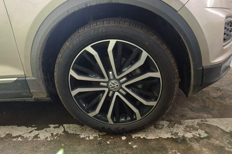 Used Volkswagen T-ROC 2020 280TSI DSG Two-Wheel-Drive Luxury Version