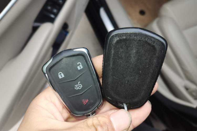 Used Cadillac XTS 2017 28T Tech Edition Vehicle Key