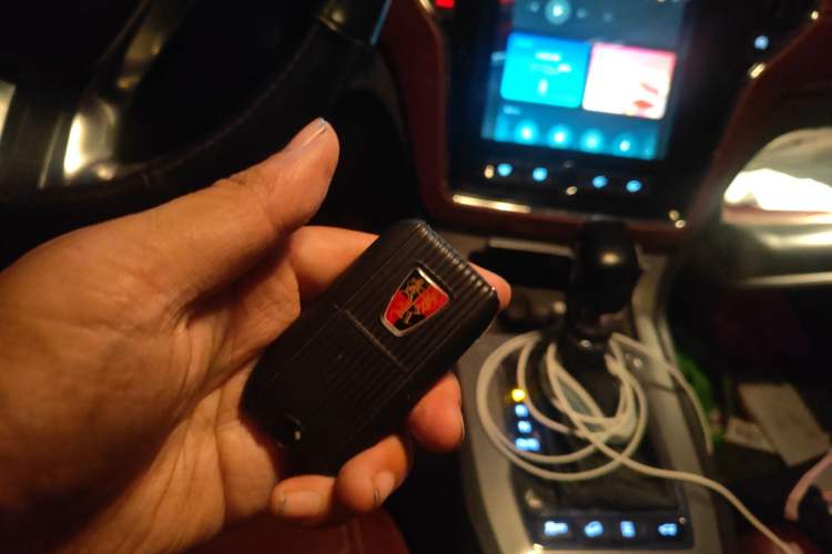 Used Roewe RX5 2016 30T Four-Wheel Drive Automatic Internet Smart Luxury Edition
