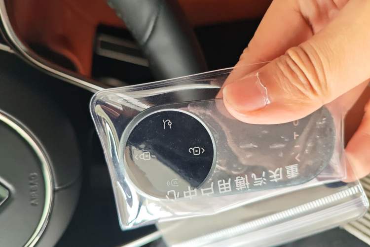 Used Hima AITO M8 2025 Extended-Range Ultra Version 53.4 kWh 6-Seater Edition