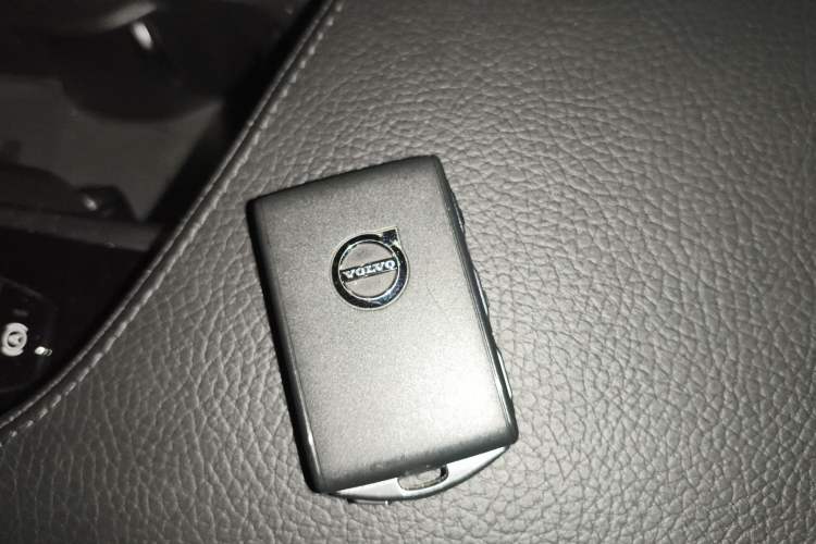 Used Volvo S90 2018 T4 Zhiyi Edition
