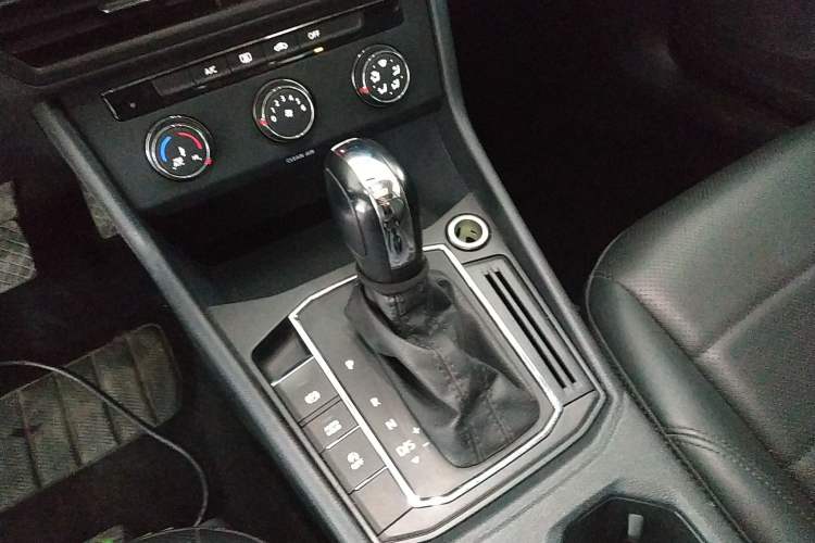 Used Volkswagen Lavida 2019 1.5L Automatic Comfort Edition China VI Standard