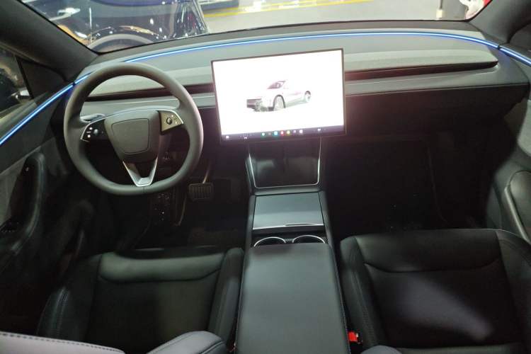 Used Tesla Model Y 2026 Rear-Drive Model