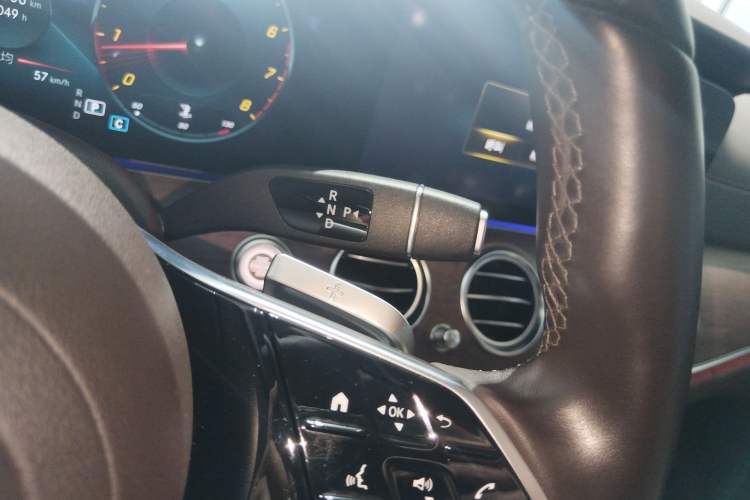 Used Mercedes-Benz E-Class 2023 Updated E 300 L Fashion Edition
