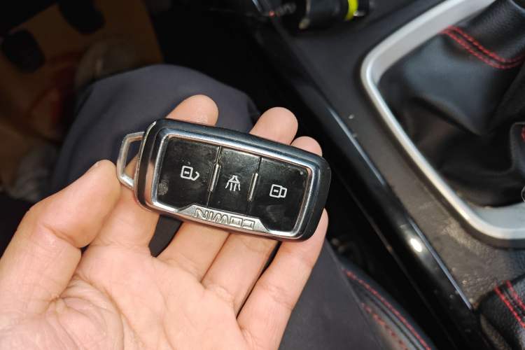 Used Cowin X3 2016 1.6L Manual Smart Connect I Edition
