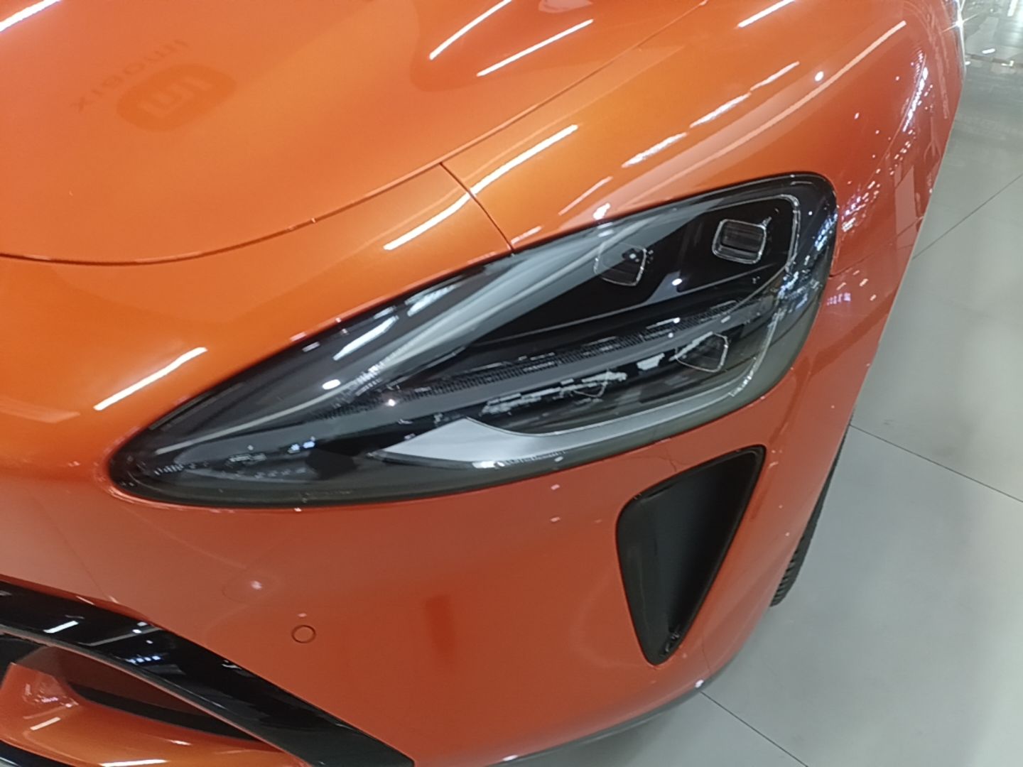 Xiaomi Auto SU7 2024 Rear-Drive Ultra-Long Range Advanced Pro-Level Intelligent Driving Version — снимка 8