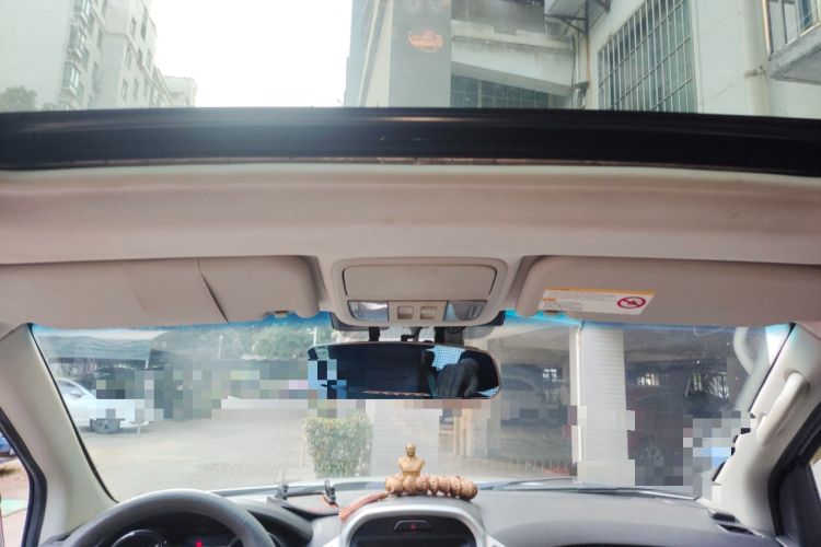 Used JMC Yusheng S350 2014 2.4T Automatic 4x4 Diesel Luxury Version with Sunroof 5 Seats