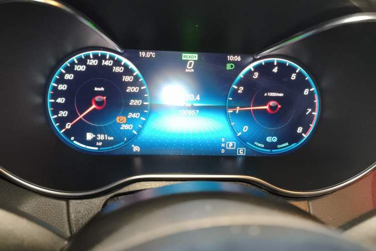 Used Mercedes-Benz C-Class 2019 C 260 Coupe Odometer Close Up