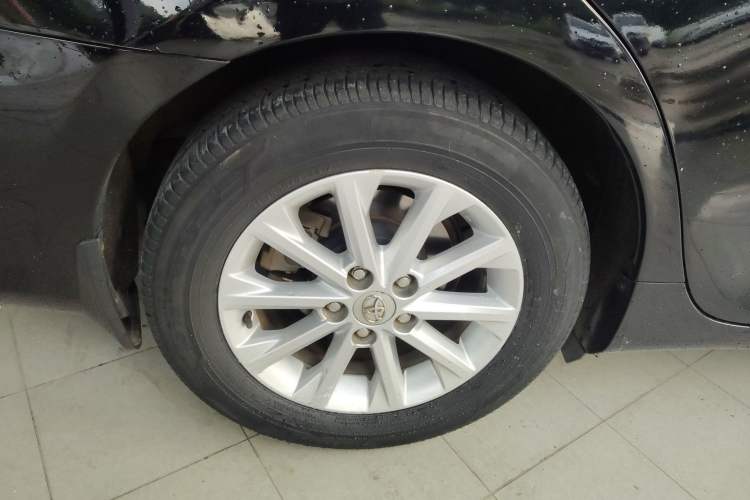 Used Toyota Camry 2015 2.0G Premier Edition Right Rear Wheel Hub