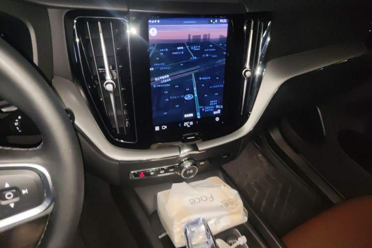 Used Volvo XC60 2024 B5 4x4 Smart Luxury Edition
