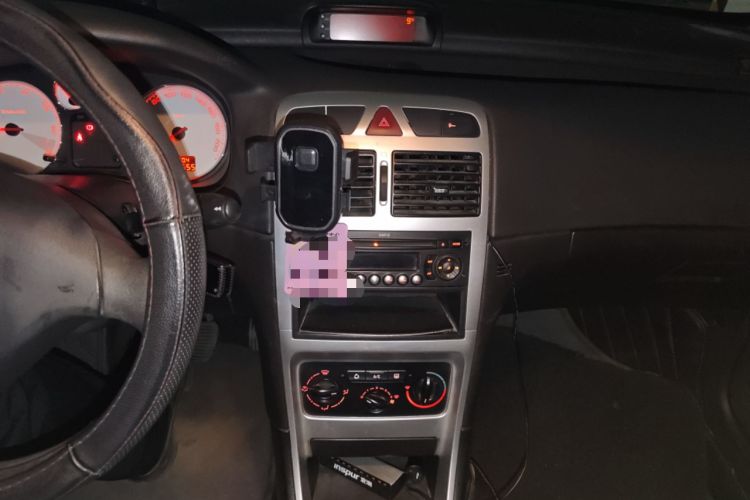 Used Peugeot 307 2010 Sedan 1.6L Manual Comfort Edition Audio And AC Panel