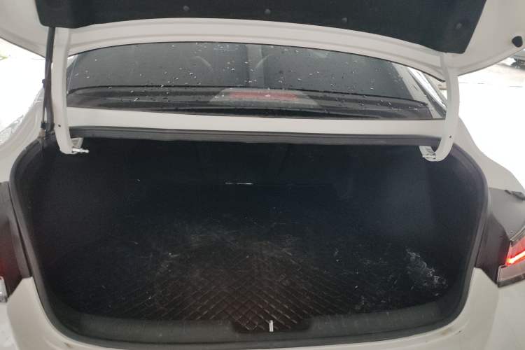 Used Hyundai Elantra 2021 1.5L CVT LUX Prestige Edition Trunk