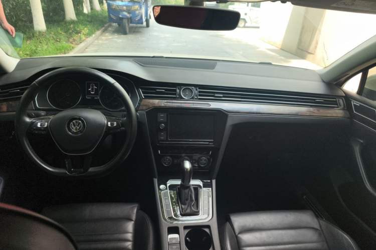 Used Volkswagen Magotan 2019 330TSI DSG Luxury Model China V Standard
