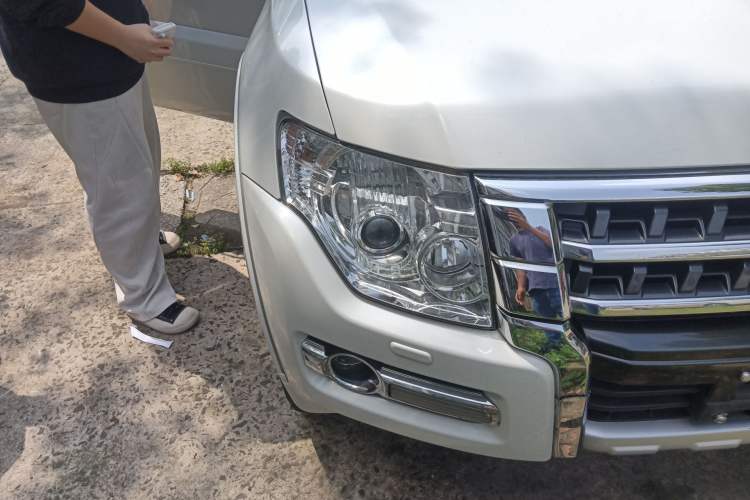 Used Mitsubishi Pajero 2016 3.0L Automatic Luxury Edition China IV