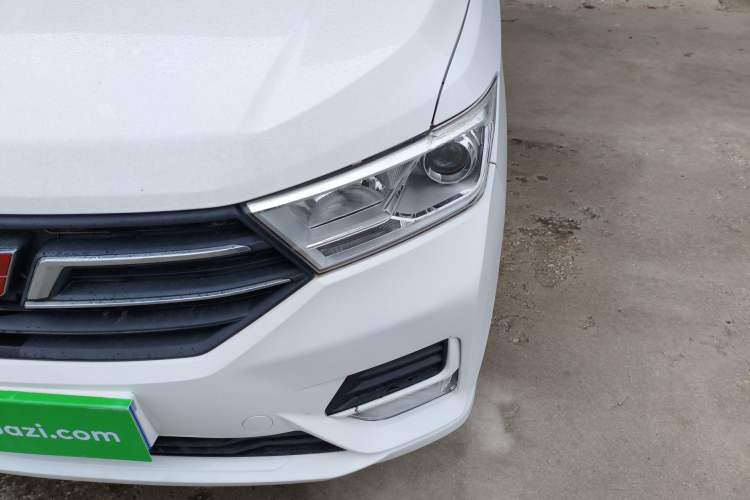 Used Wuling Hongguang 2018 1.5L S Standard Version L2B Left Front Headlight