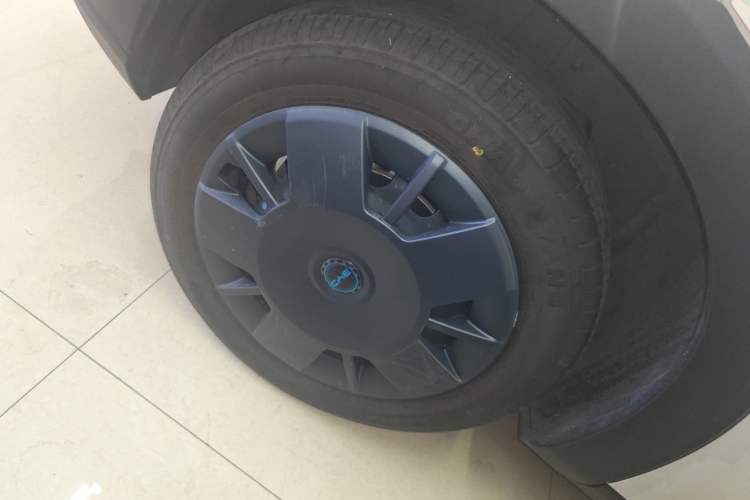 Used BYD Seagull 2024 Honor Edition 305km Dynamic Version Right Rear Wheel Hub