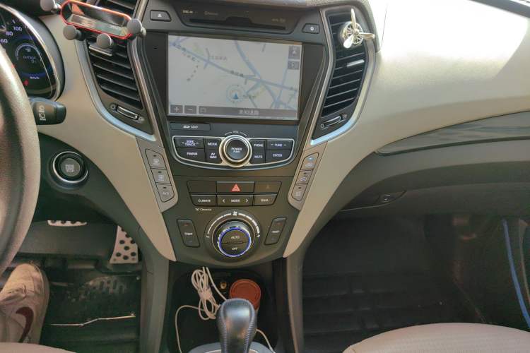 Used Hyundai Santa Fe 2013 2.4L Automatic 4x4 Prestige Edition