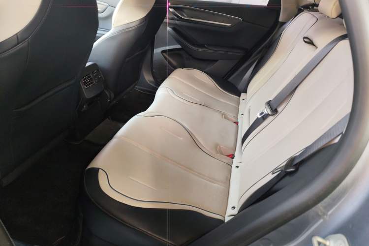 Used BYD Destroyer 05 2023 Champion Edition DM-i 120KM Prestige Model Left Rear Seat