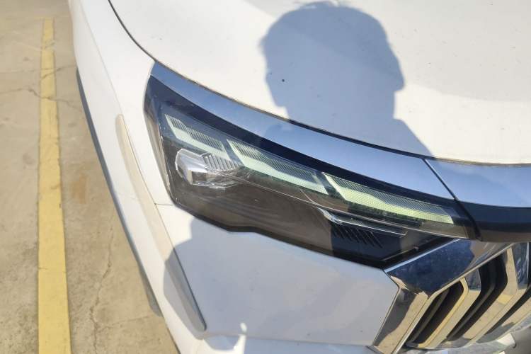 Used Geely Auto Haoyue L 2023 2.0T DCT Flagship Version Right Front Headlight