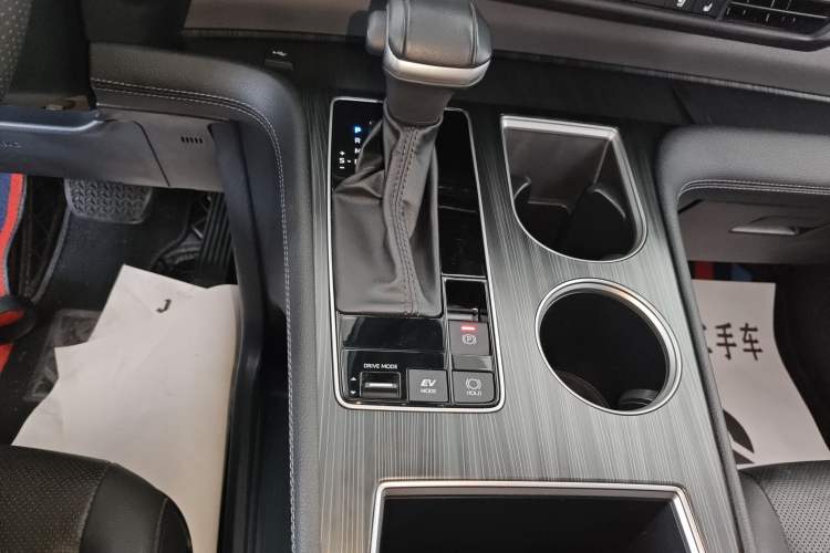 Used Toyota SIENNA 2023 2.5L Hybrid Deluxe Edition
