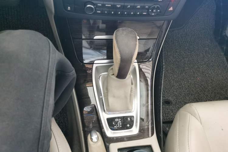 Used Citroen C5 2014 2.0L Automatic Zunyue Model Gear Lever