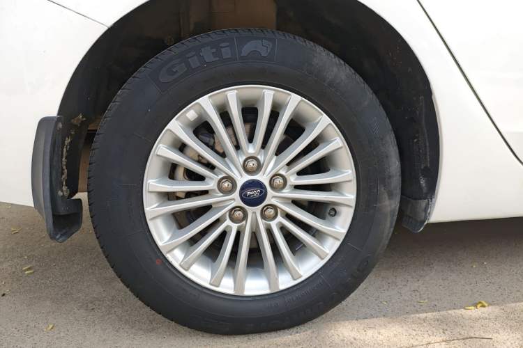 Used Ford Escort 2015 1.5L Manual Comfort Model