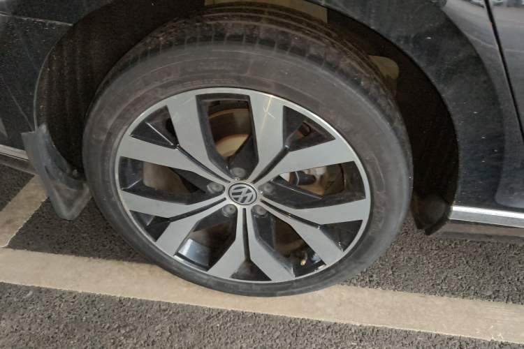 Used Volkswagen Magotan 2018 Facelift 330TSI DSG Luxury Model
