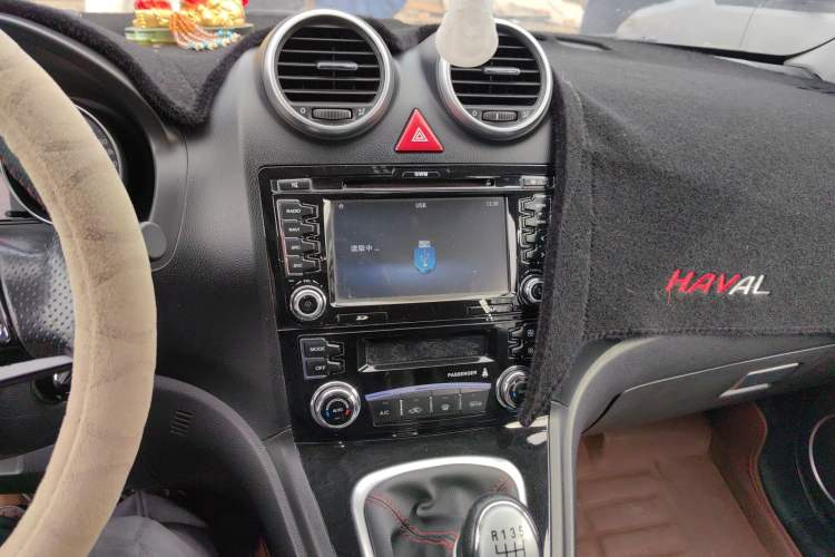 Used Haval H6 2016 Upgraded Model 1.5T Manual Two-Wheel Drive Elite Version
