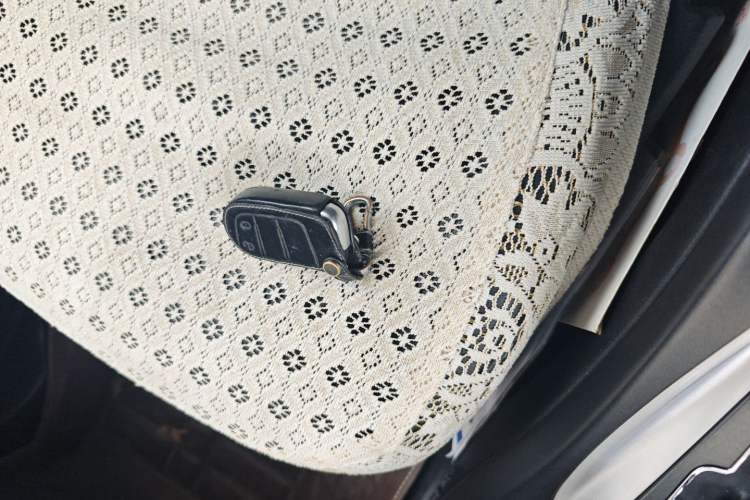 Used Dodge Journey 2013 2.4L Two-Wheel Drive Luxury Version
