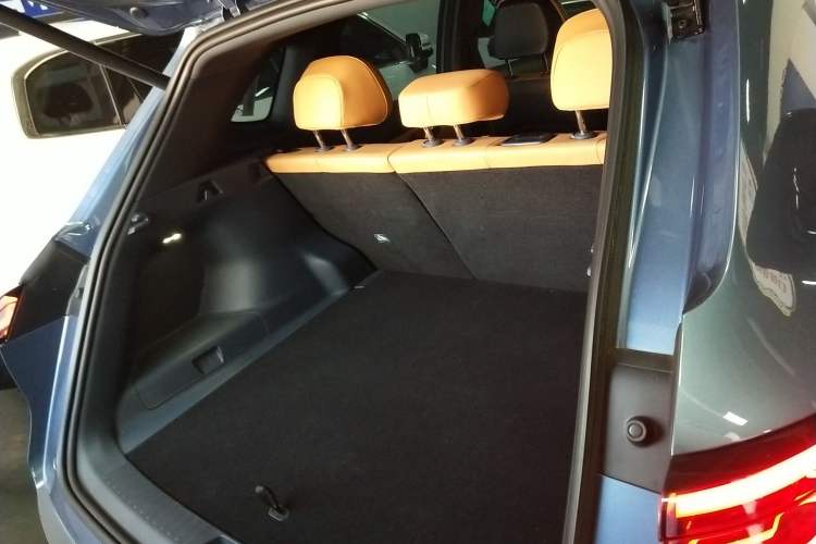 Used Geely Galaxy Xingjian 7 EM-i 2025 120km Flagship Edition Trunk