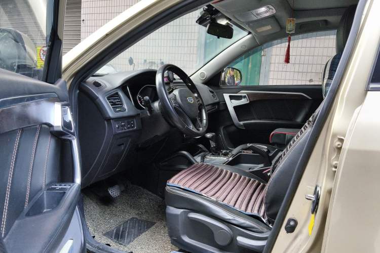Used Geely Auto GX9 2014 2.4L Automatic Two-Wheel Drive Deluxe Model Driver Seat