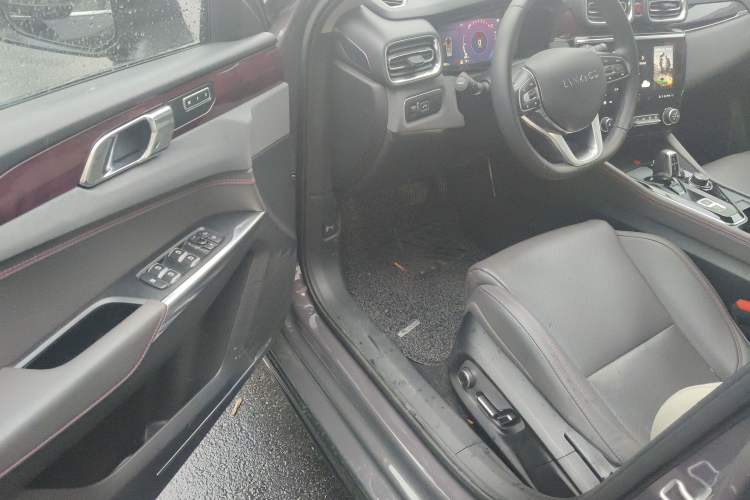 Used Lynk & Co 02 2021 2.0TD Automatic Two-Wheel Drive Zhaoshang Champion Edition Driver Seat