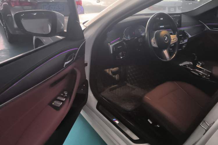 Used BMW 5 Series New Energy 2022 Second Facelift 535Le M Sport Package
