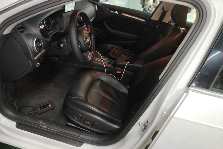 Used Audi A3 2015 Sportback 35 TFSI Millionth Anniversary Intelligent Leading Model
